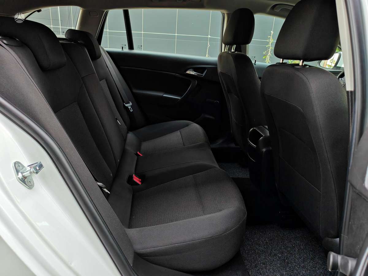 Opel Insignia 2014 — photo 19