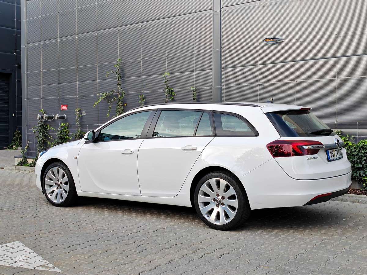 Opel Insignia 2014 — engine 1956 cm³, 131 HP (96kW)