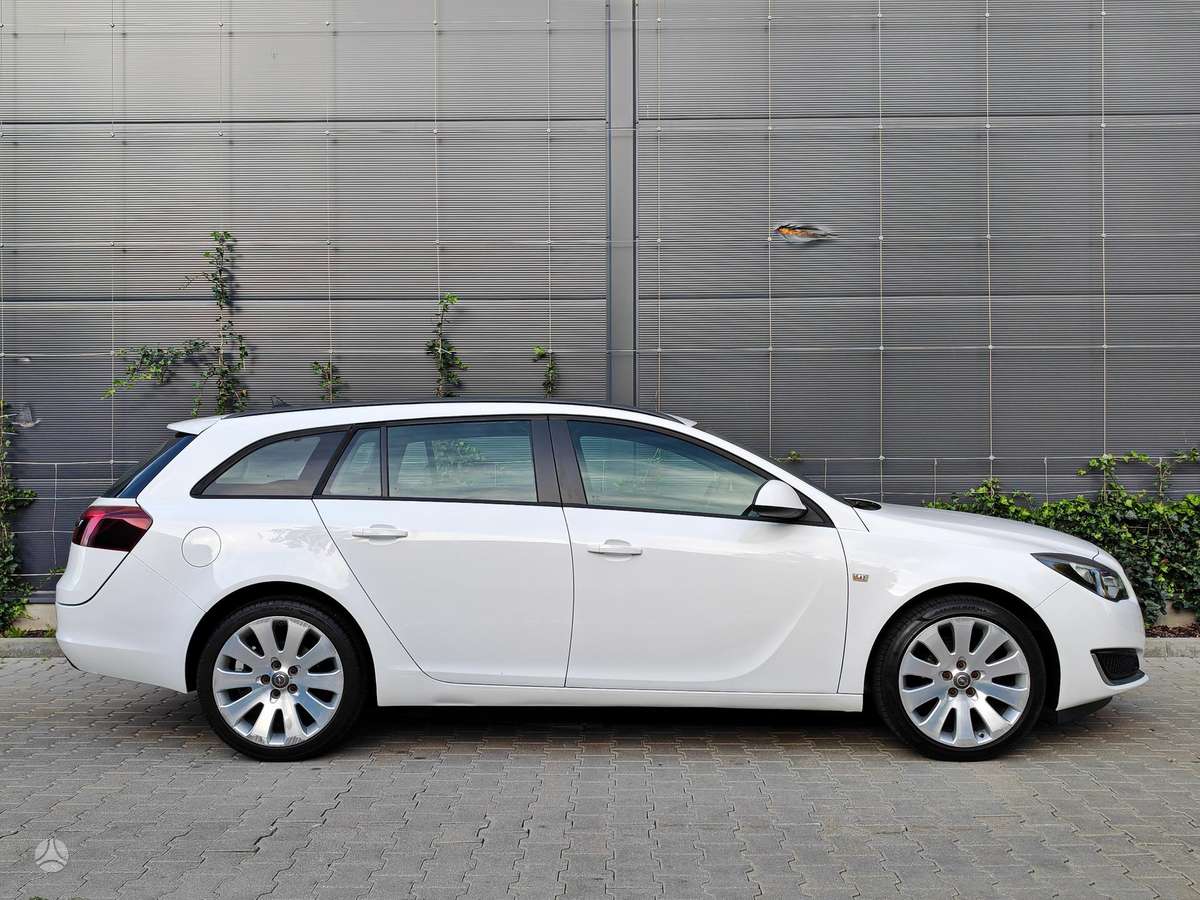 Opel Insignia 2014 — photo 9