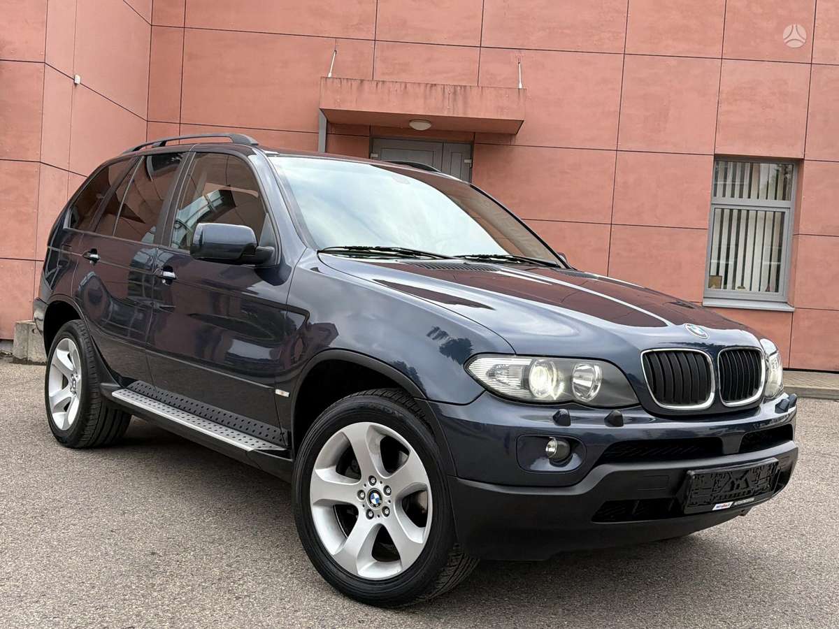BMW X5 2005 — rear view