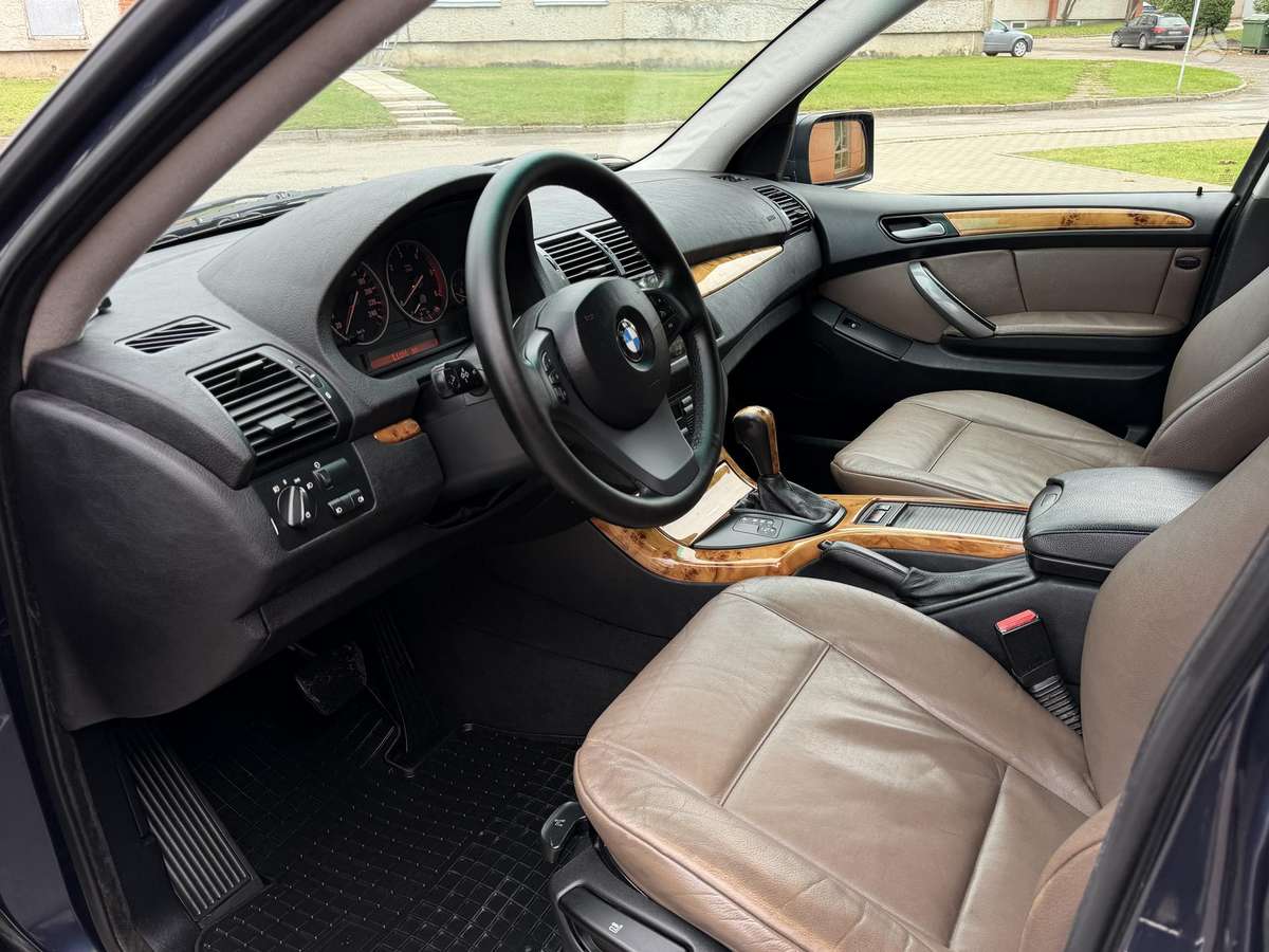 BMW X5 2005 — photo 22