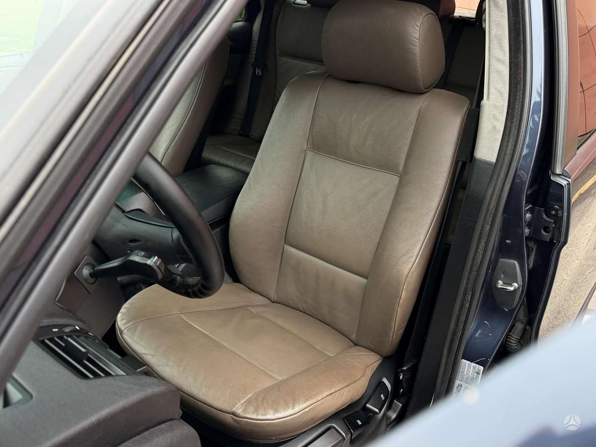 BMW X5 2005 — photo 23