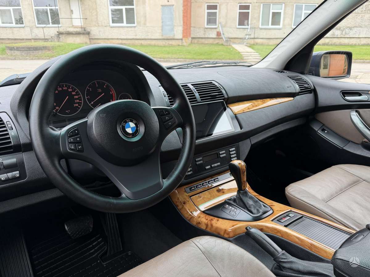 BMW X5 2005 — photo 27