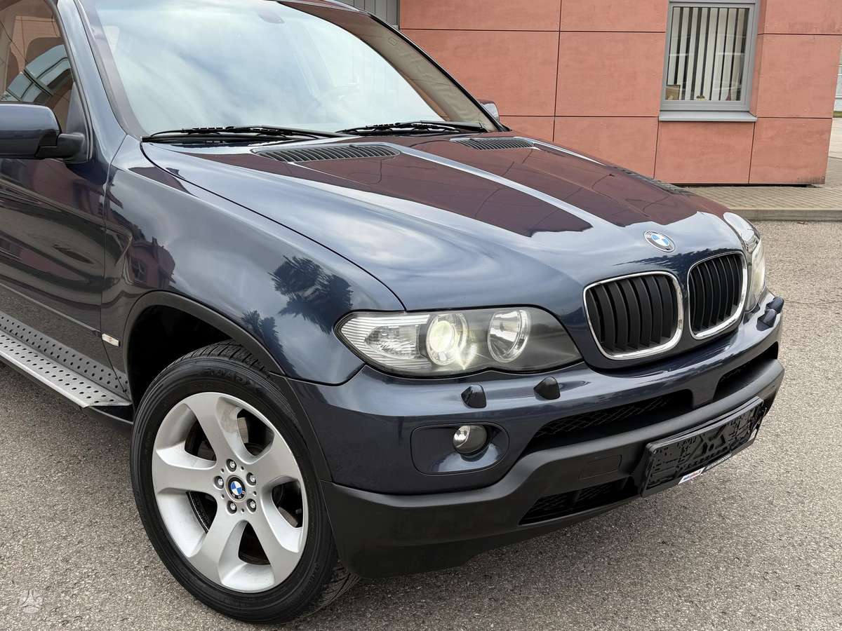 BMW X5 2005 — interior