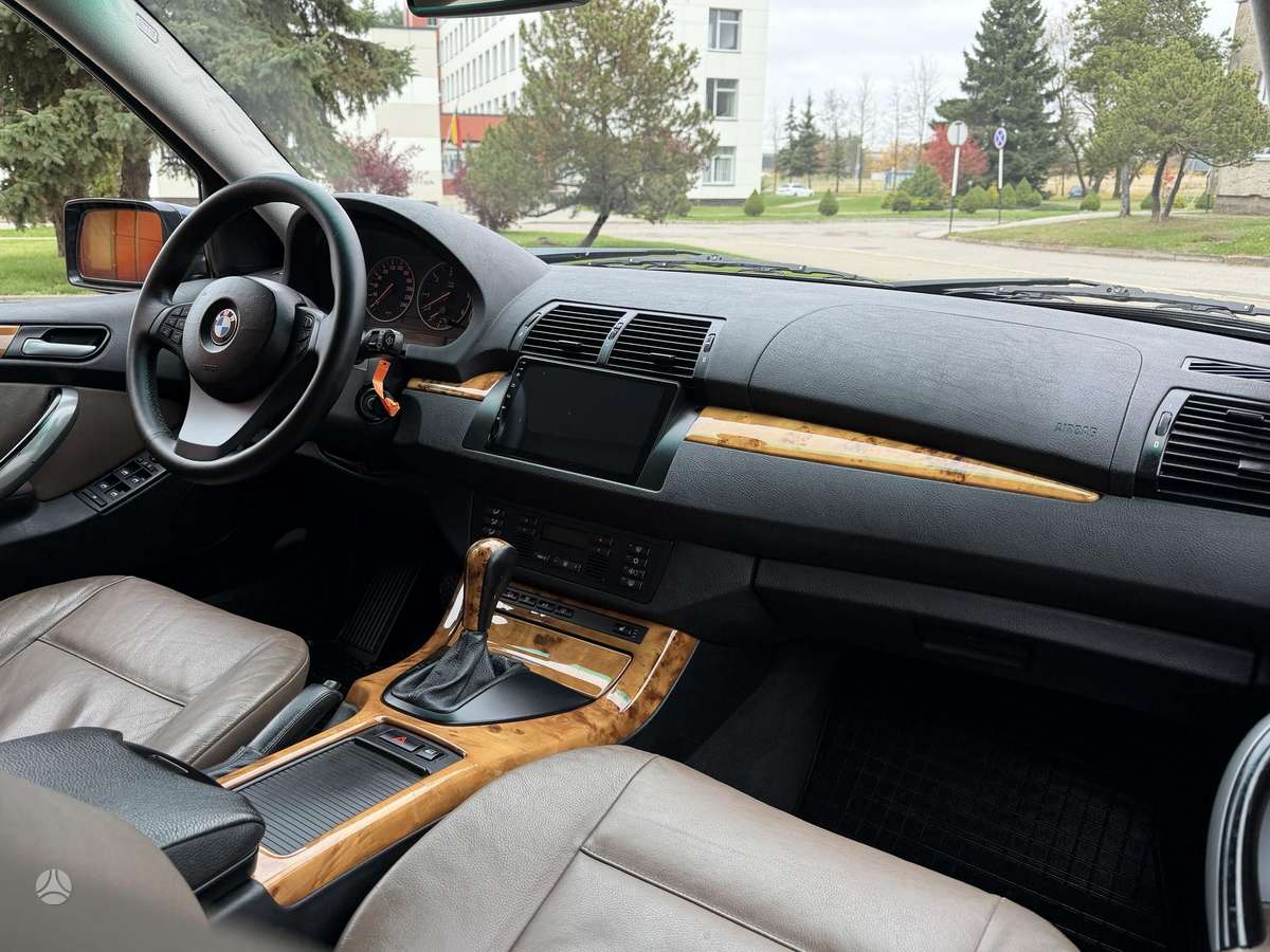 BMW X5 2005 — photo 31