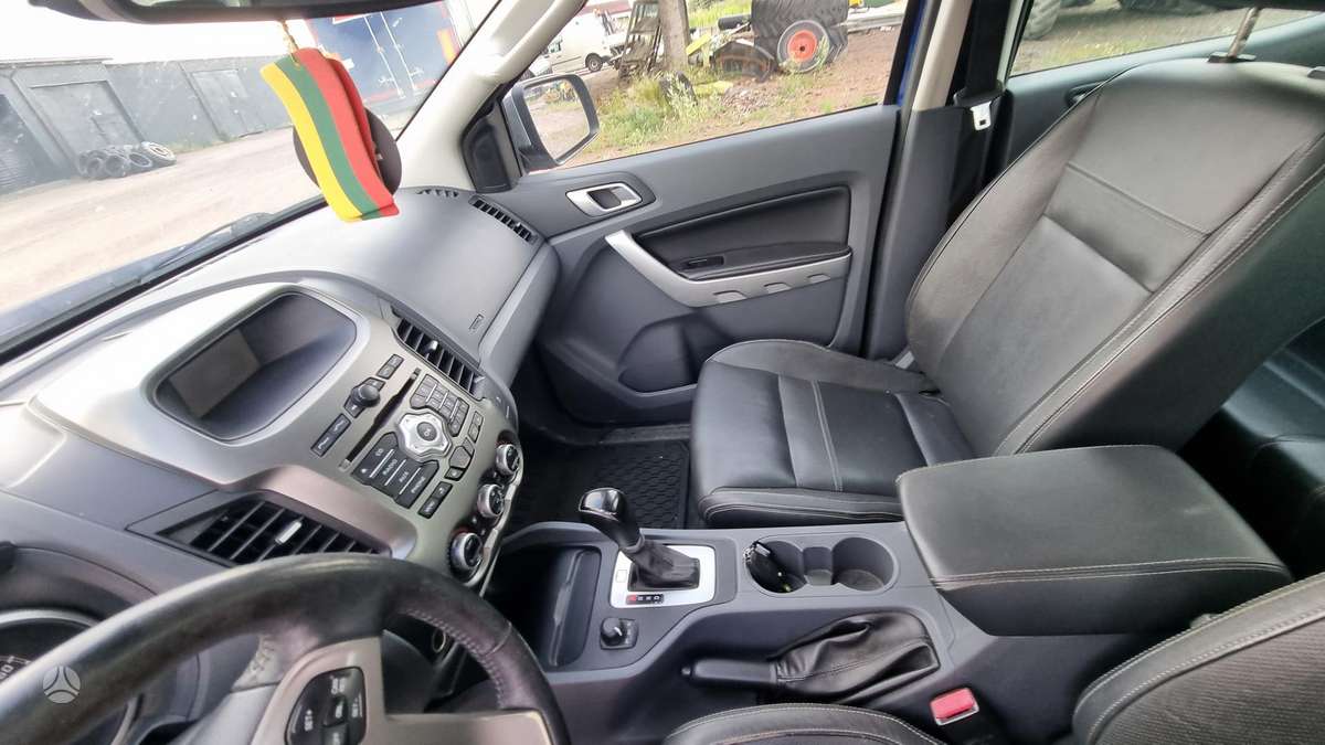 Ford Ranger 2014 — photo 17