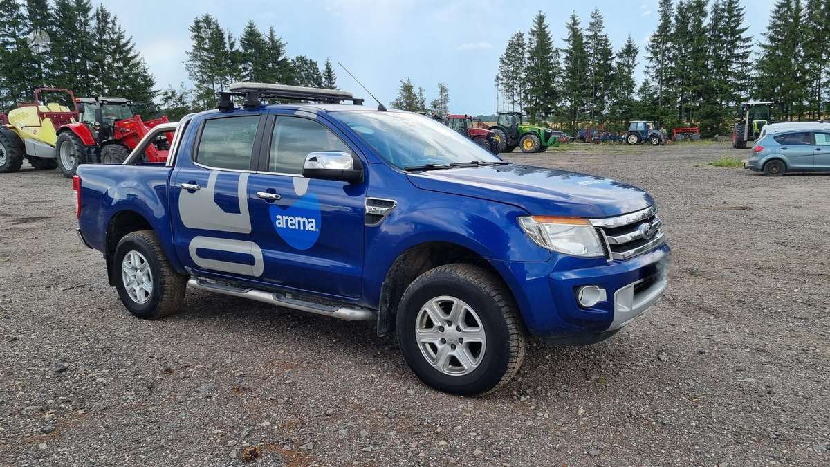 Ford Ranger 2014 — rear view