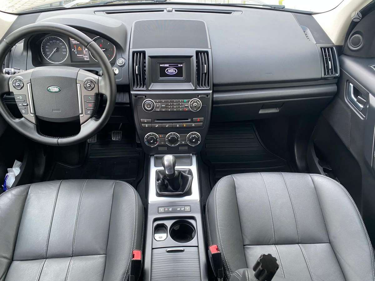 Land Rover 2014 — photo 11