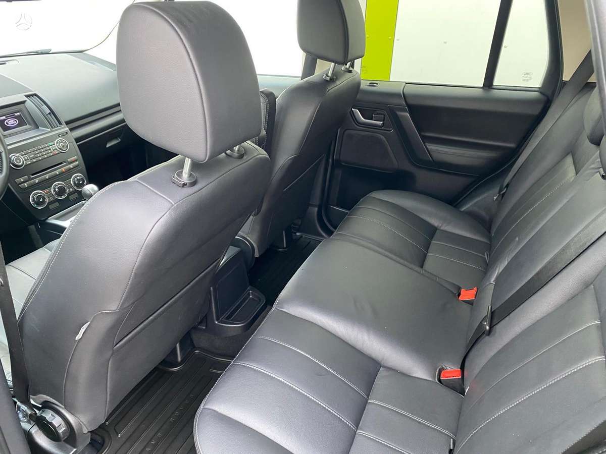 Land Rover 2014 — photo 17