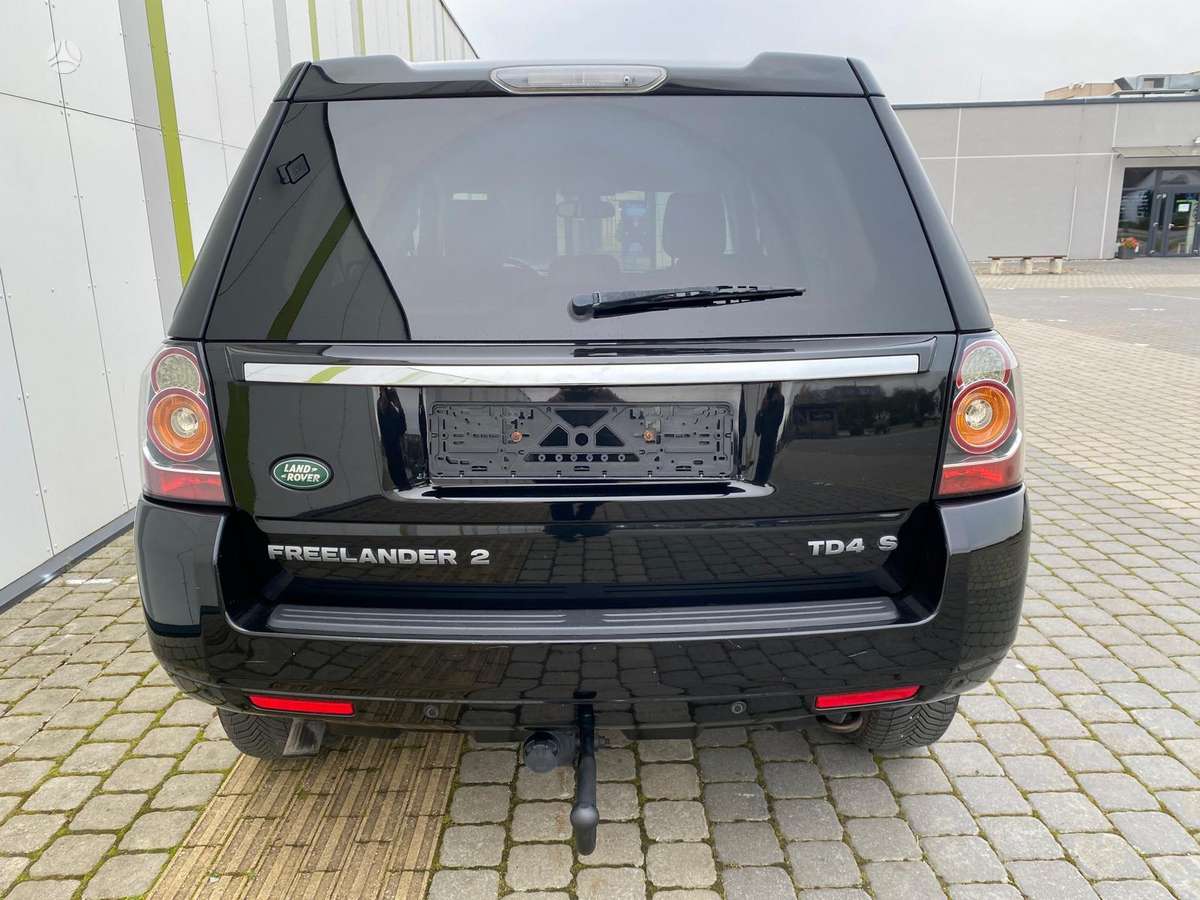 Land Rover 2014 — engine 2179 cm³, 150 HP (110kW)