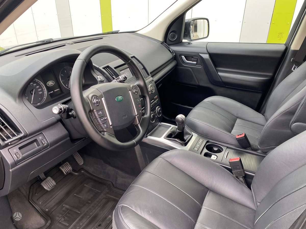 Land Rover 2014 — photo 9