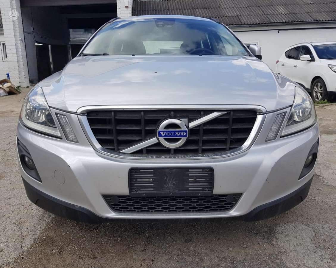 Volvo XC60 2009 — rear view