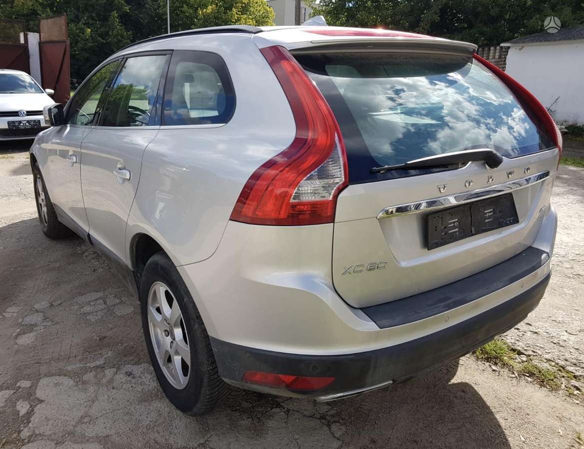 Volvo XC60 2009 — photo 6