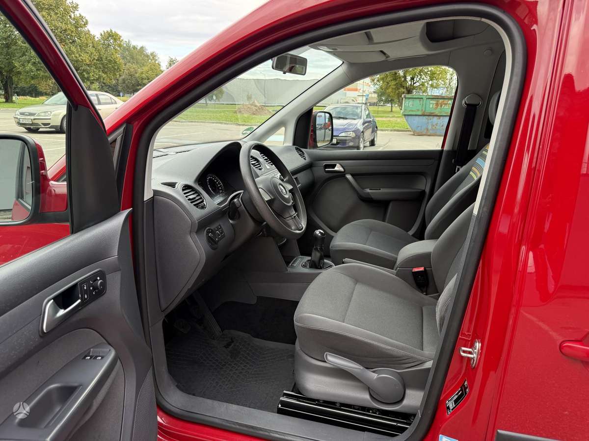 Volkswagen Caddy 2013 — photo 8
