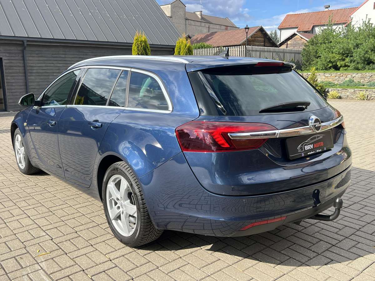 Opel Insignia 2014 — photo 21
