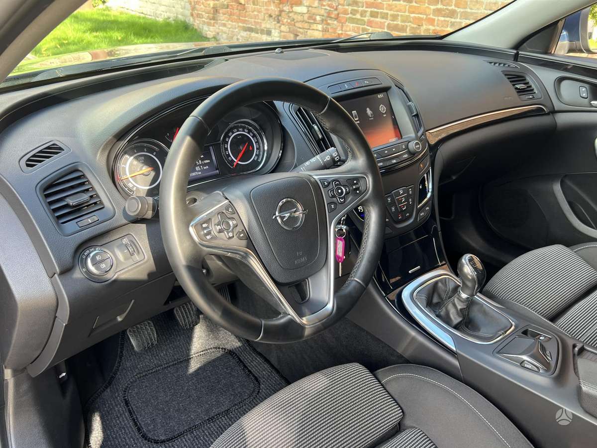 Opel Insignia 2014 — photo 24