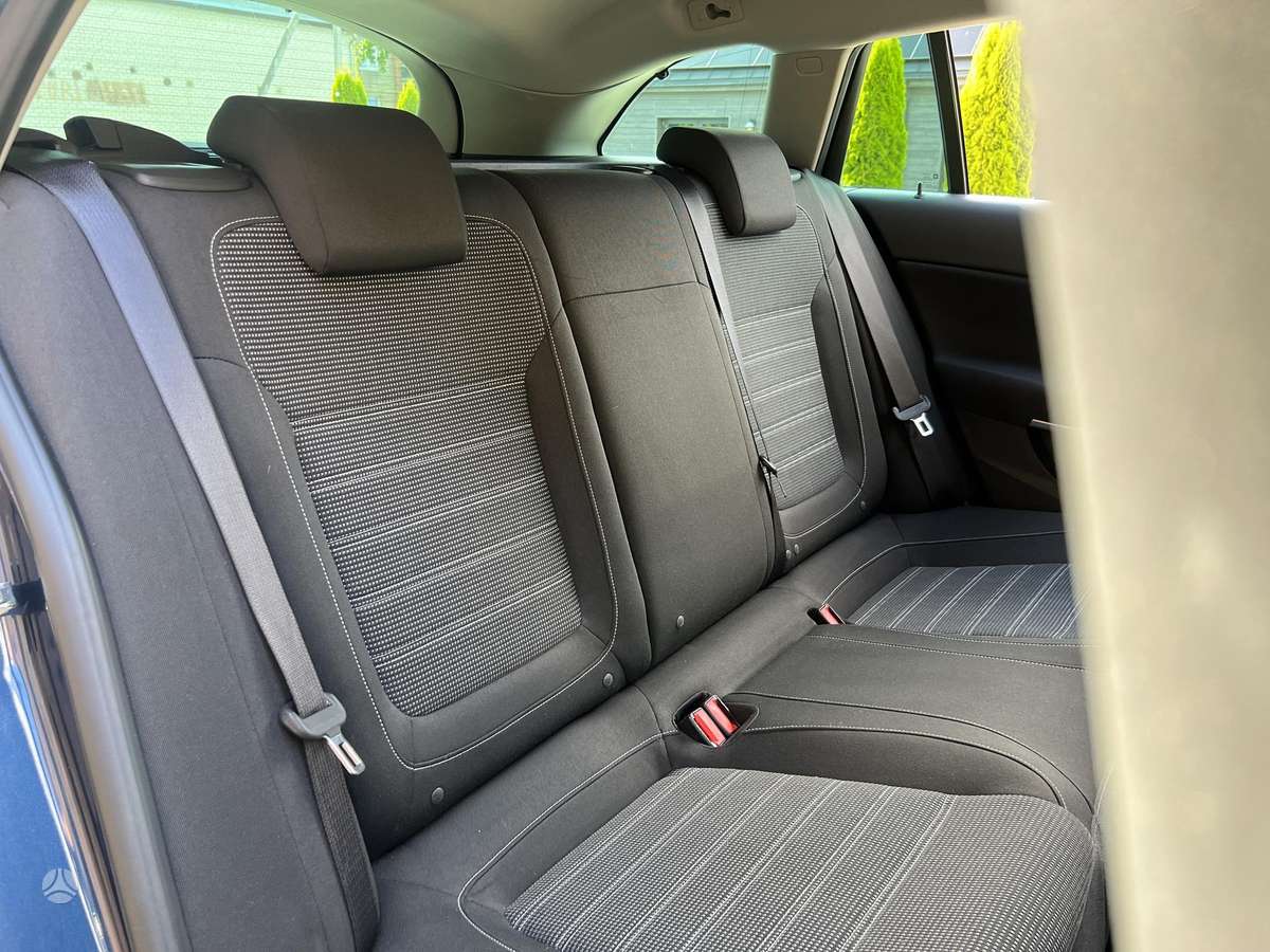 Opel Insignia 2014 — photo 28