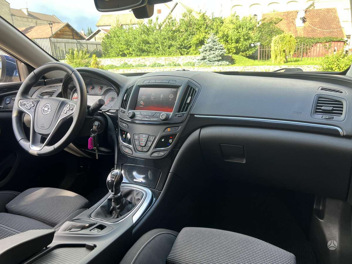 Opel Insignia 2014 — photo 43