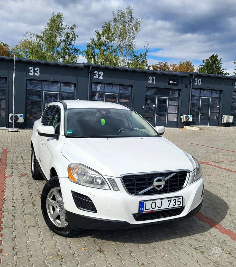 Volvo XC60 2011 — photo 11