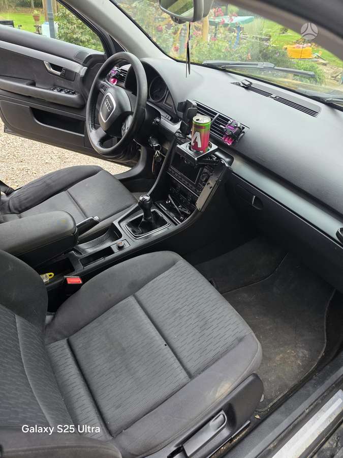 Audi A4 2005 — photo 9