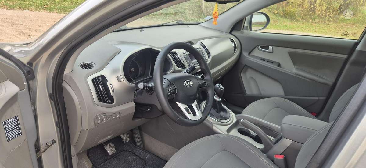 Kia Sportage 2011 — фото 10