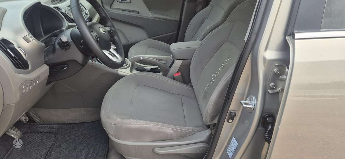 Kia Sportage 2011 — фото 11