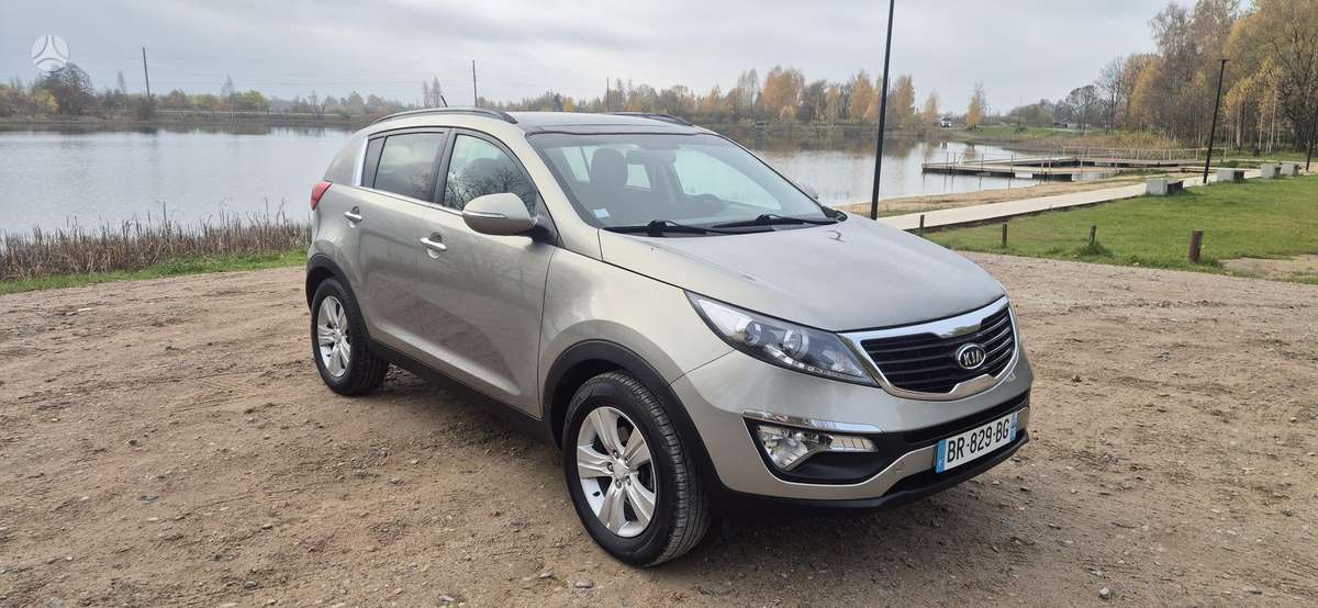 Kia Sportage 2011 — вигляд ззаду