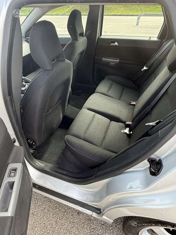 Volvo V50 2010 — photo 19
