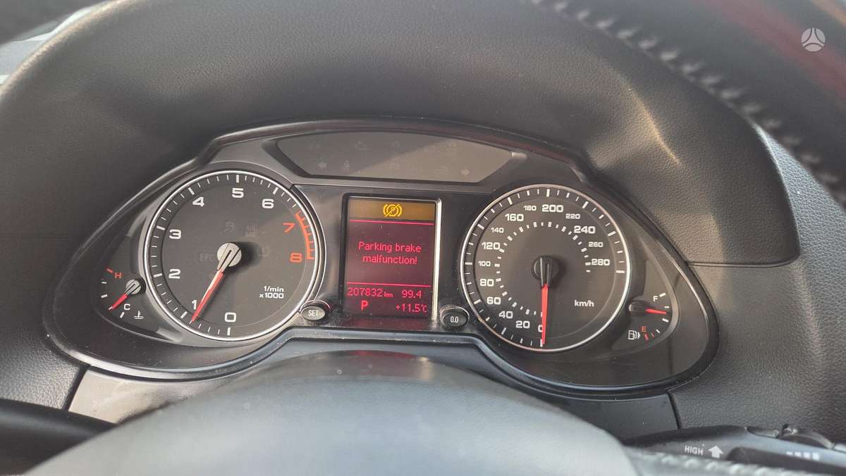 Audi Q5 2011 — photo 11