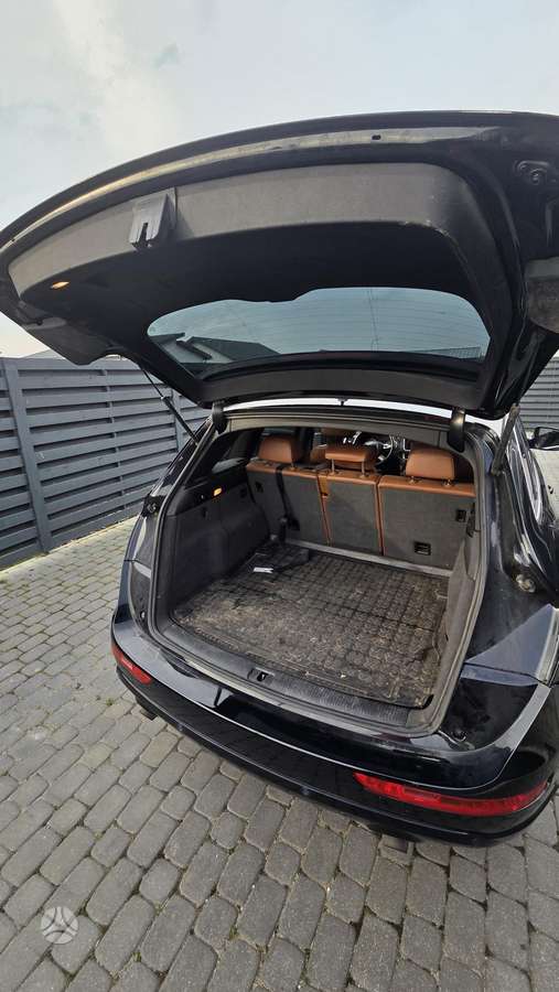 Audi Q5 2011 — photo 8