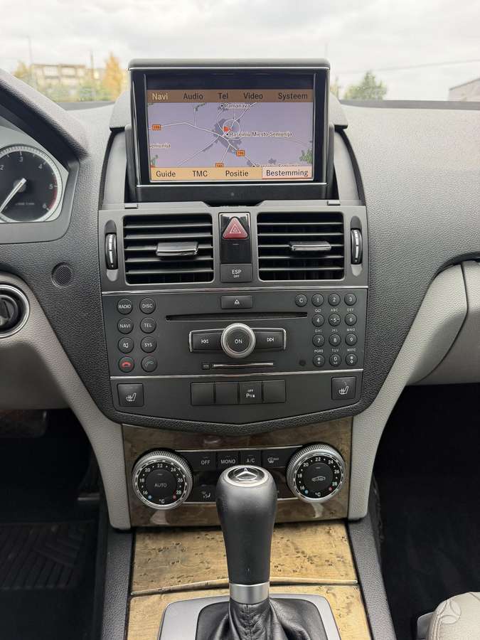 Mercedes-Benz C320 2008 — photo 14
