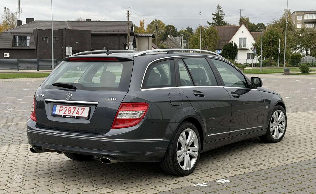 Mercedes-Benz C320 2008 — photo 5