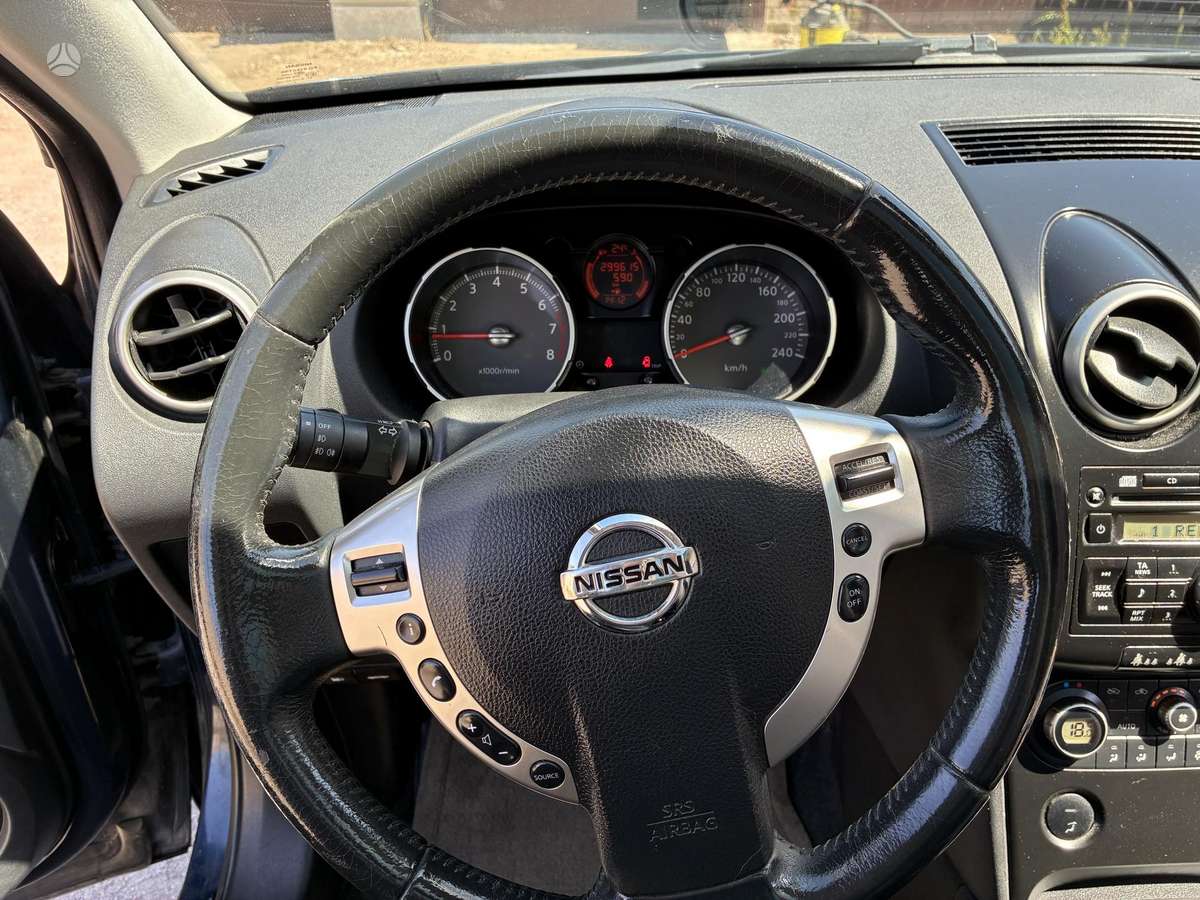 Nissan Qashqai 2010 — photo 11