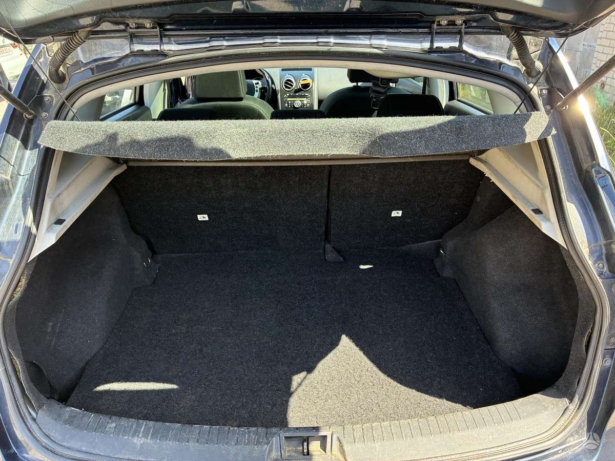Nissan Qashqai 2010 — photo 16