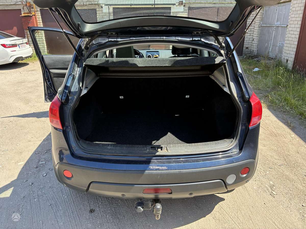Nissan Qashqai 2010 — photo 17