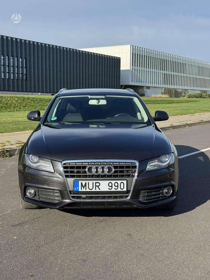 Audi A4 2009 — вигляд ззаду
