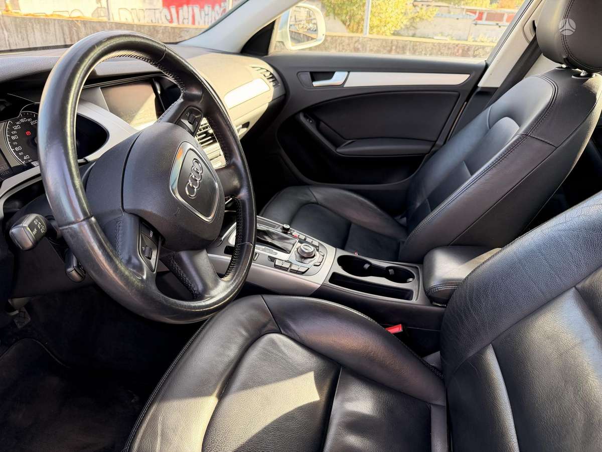 Audi A4 2008 — photo 11