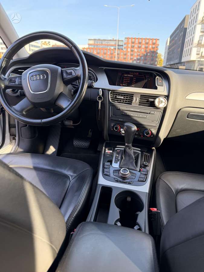 Audi A4 2008 — photo 13