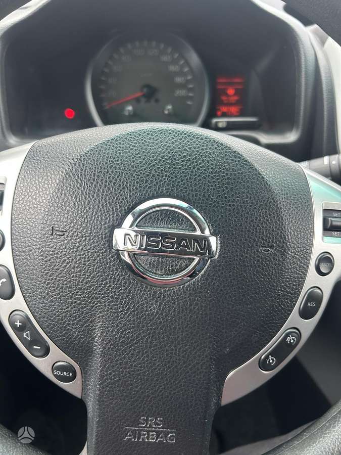 Nissan NV200 2011 — photo 11