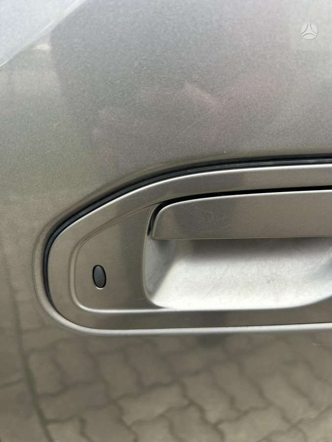 Nissan NV200 2011 — photo 21