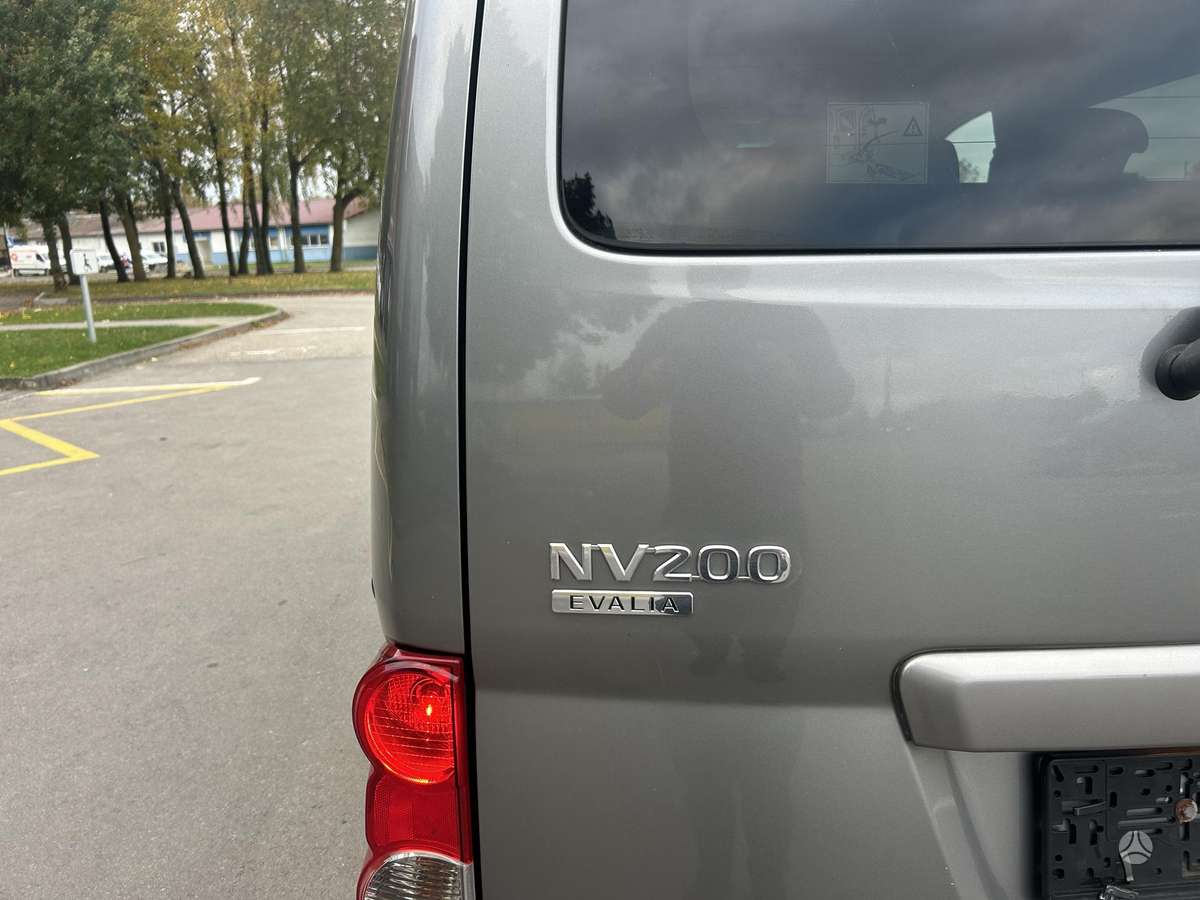 Nissan NV200 2011 — photo 6
