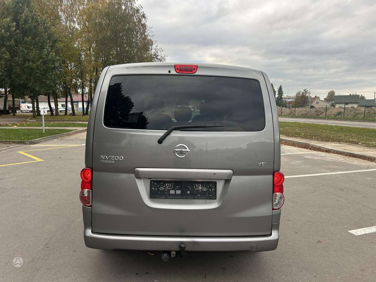 Nissan NV200 2011 — photo 7