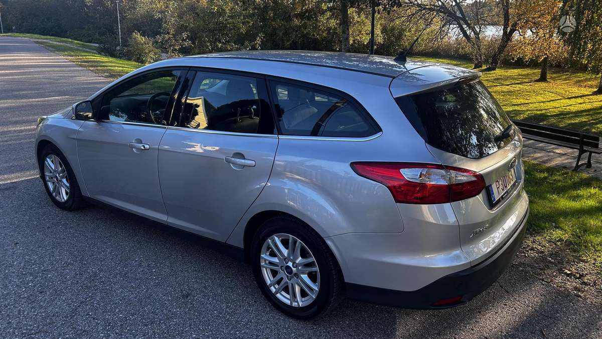 Ford Focus 2013 — фото 14