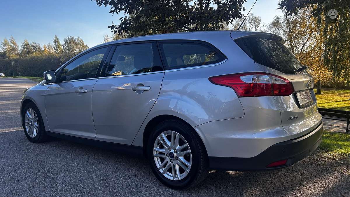 Ford Focus 2013 — фото 15