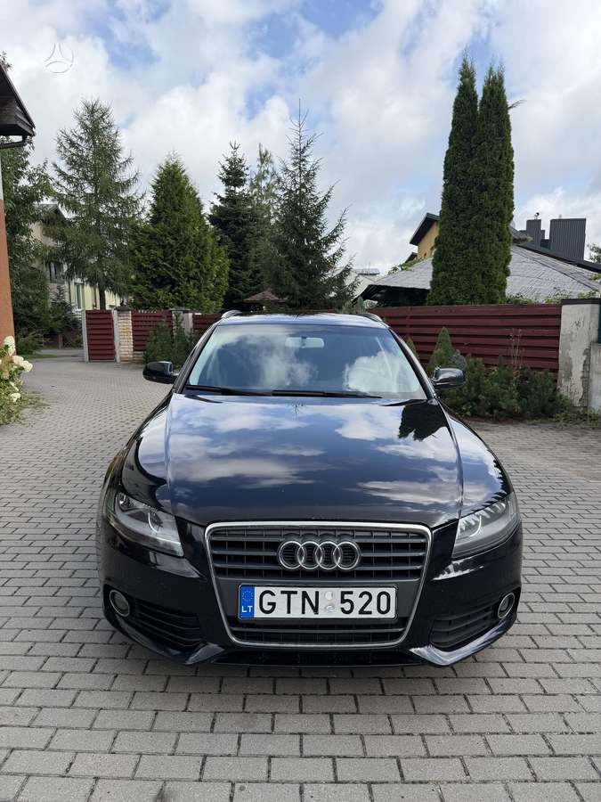 Audi A4 2009 — rear view