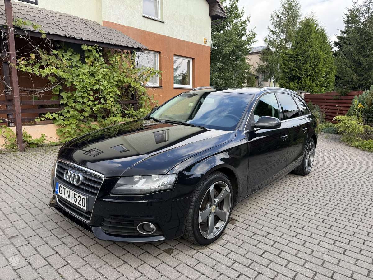 Audi A4 2009 — interior