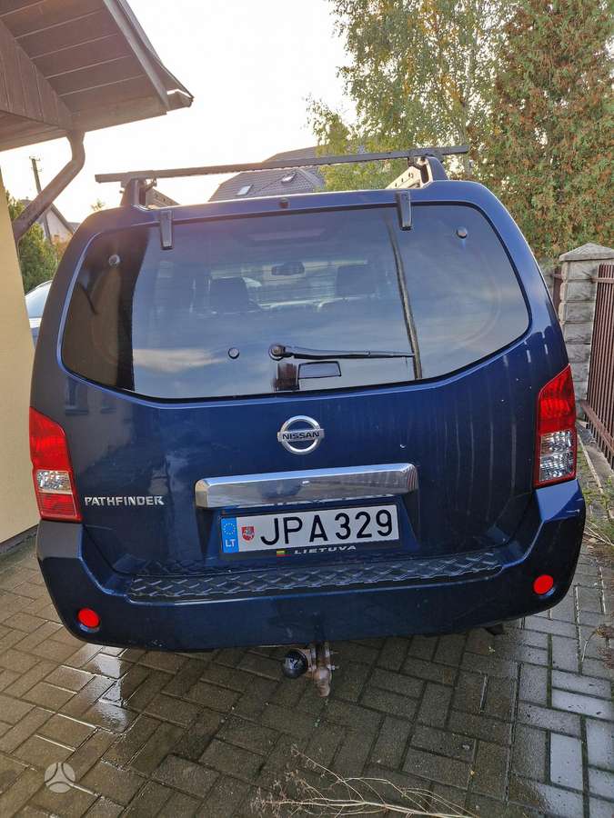 Nissan Pathfinder 2007 — engine 2488 cm³, 171 HP (126kW)