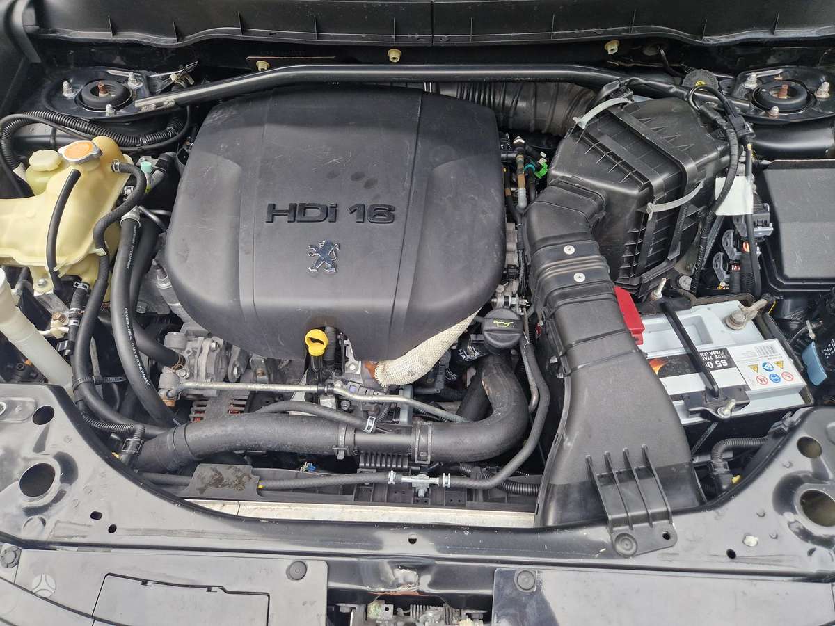 Peugeot 4007 2011 — photo 18