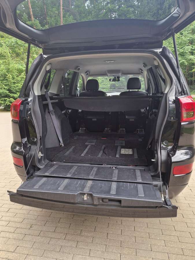 Peugeot 4007 2011 — photo 9