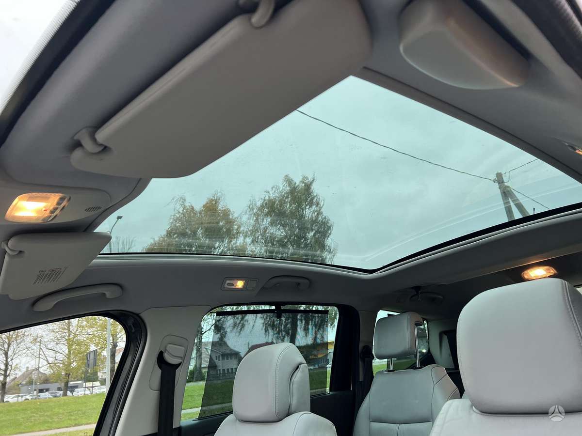 Peugeot 5008 2010 — photo 14